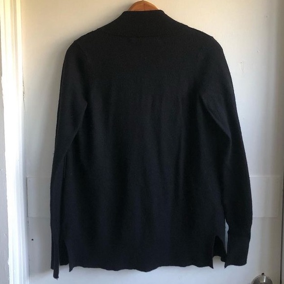 max studio | black cardigan w pockets | size medium - Picture 2 of 3